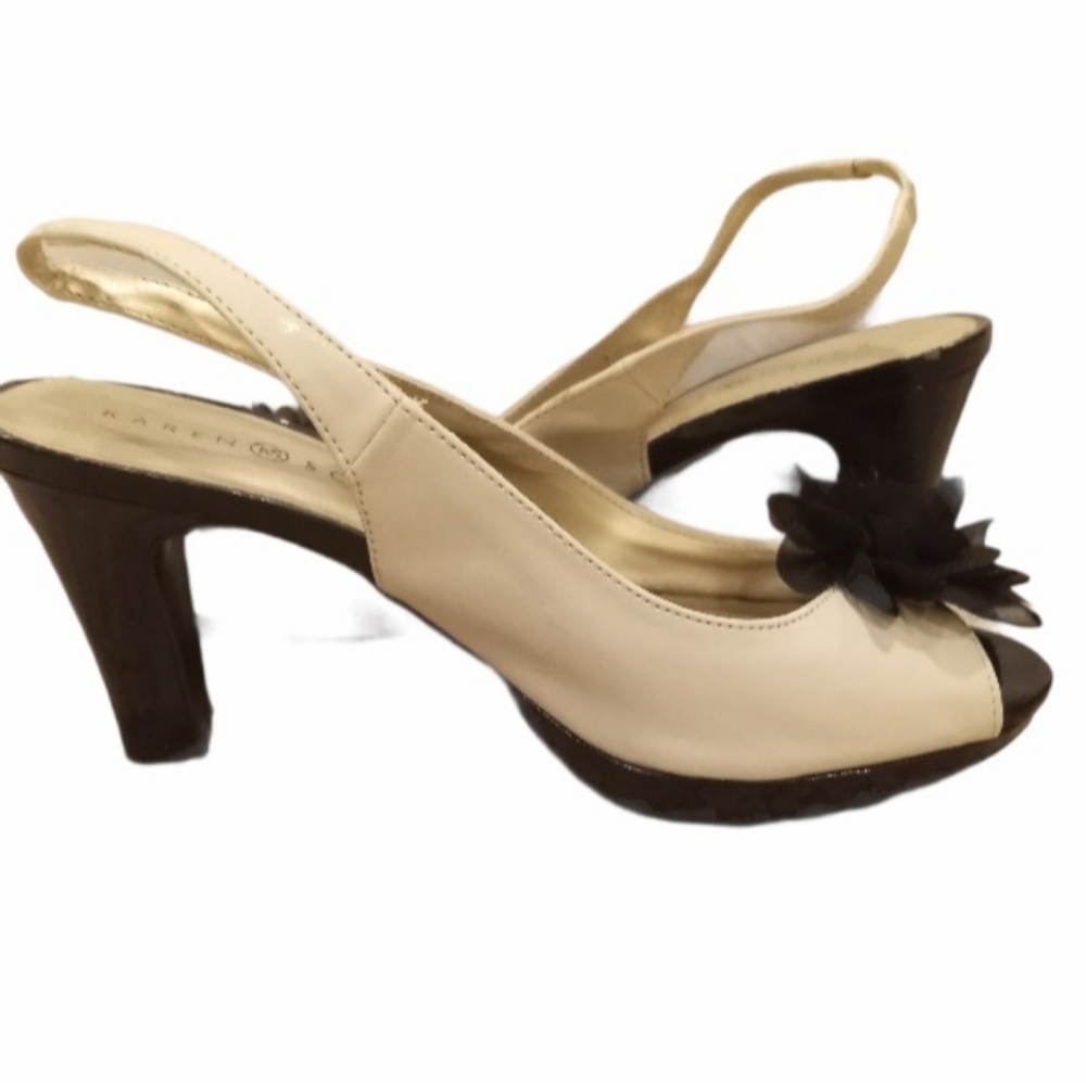 Karen Scott Open Toe Kremlin Flower Heels - Picture 4 of 6
